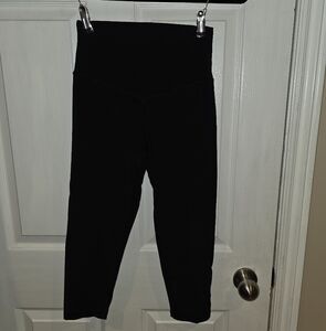 Aerie Offline Black Cropped Leggings